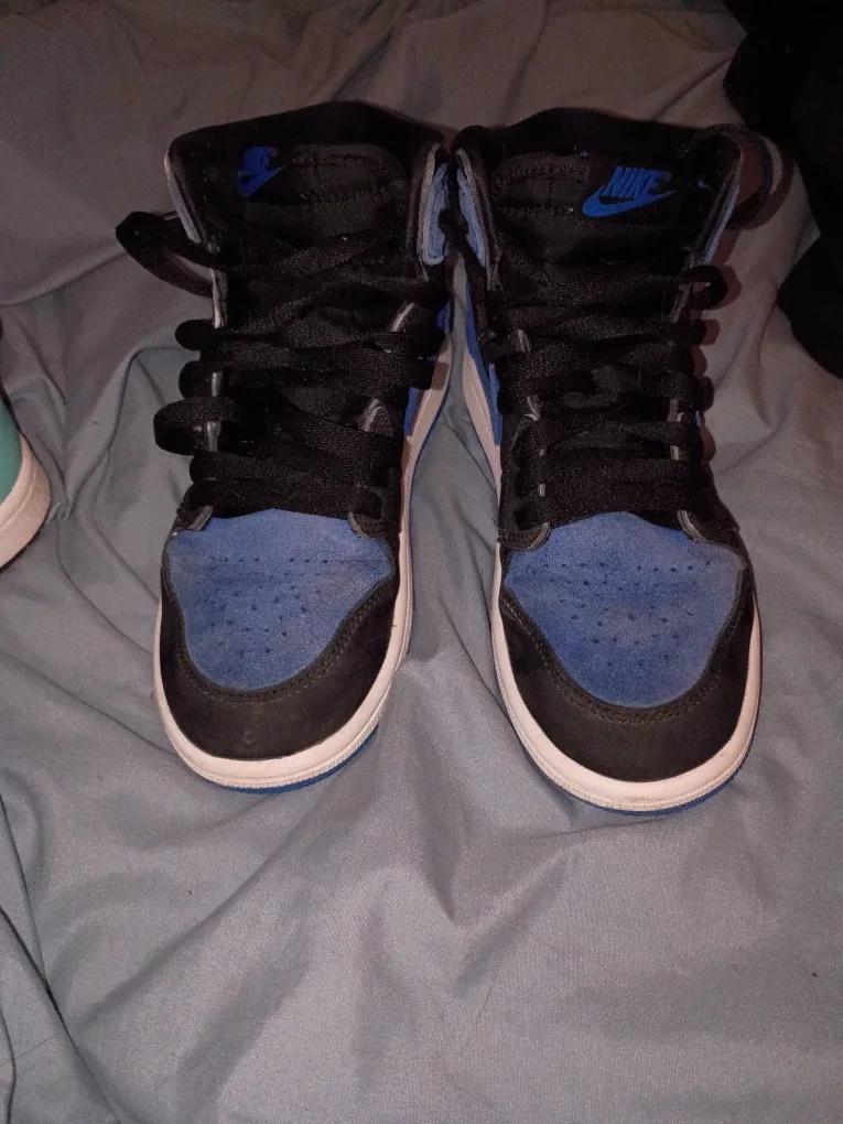 high royal reamiginaed Nike Air Jordan 1 High Blue/Black image indicator(2)