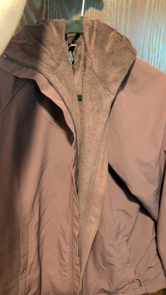 Costco Women's Rain Jacket Size M