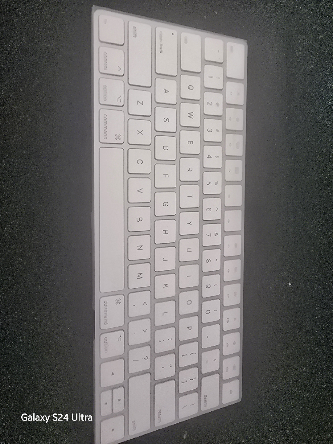 Apple Magic Keyboard - White - photo 2