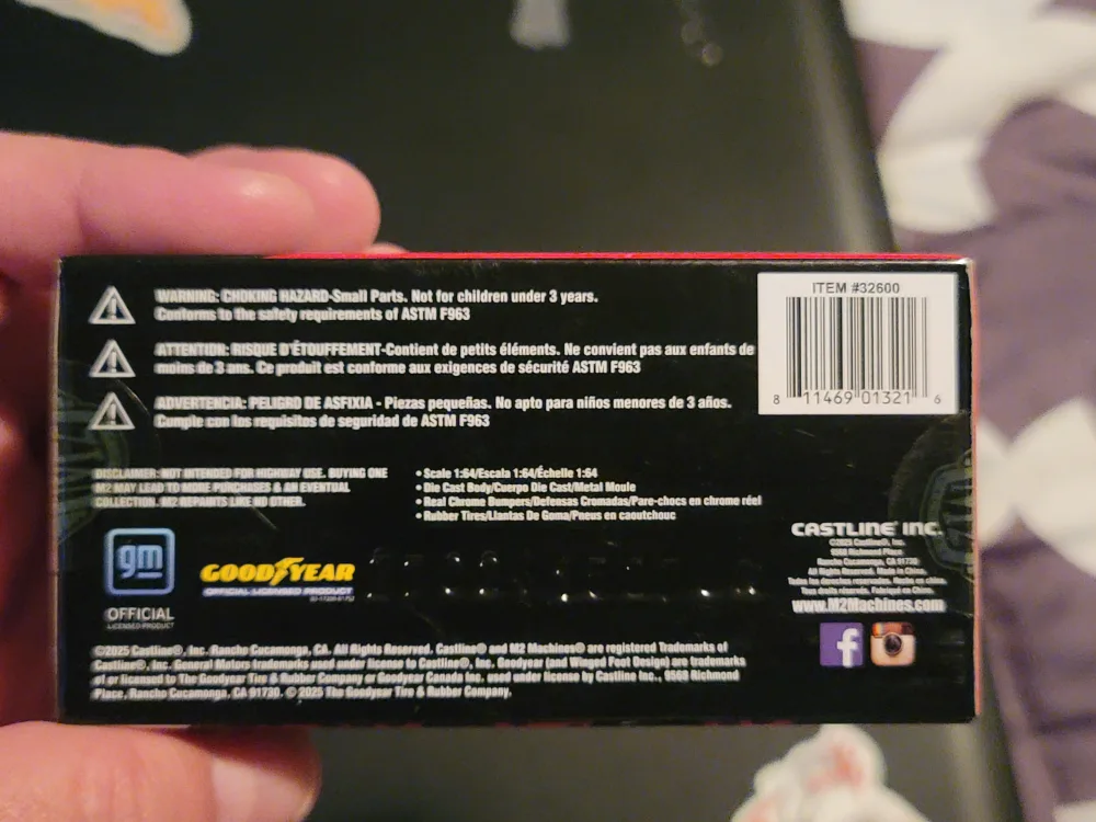 M2 Machines 1985 Chevrolet Camaro IROC-Z R89 image indicator(6)