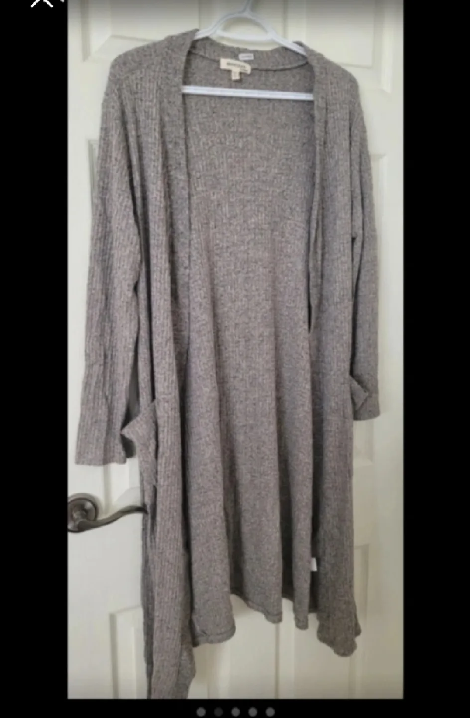 Like-new Monteau Los Angeles Cardigan - Size L image indicator(2)