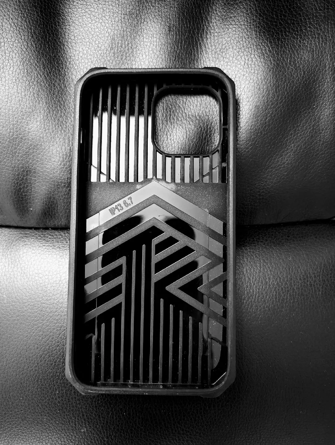 iPhone 13 6.7/13 Pro Black Phone Case🥕 image indicator(6)