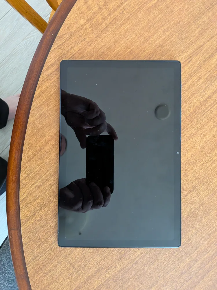 Samsung Galaxy Tab A 32 gb  - Great Condition! image indicator(3)