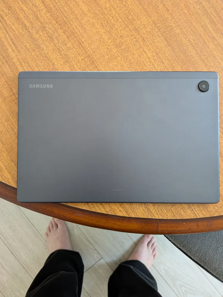 Samsung Galaxy Tab A 32 gb  - Great Condition! image indicator(6)