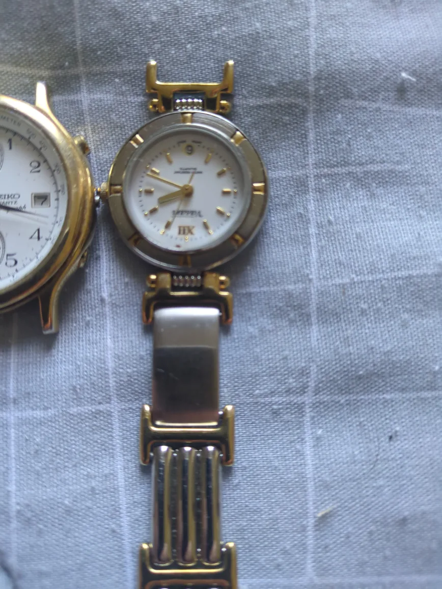 3 Used non working Watches image indicator(3)