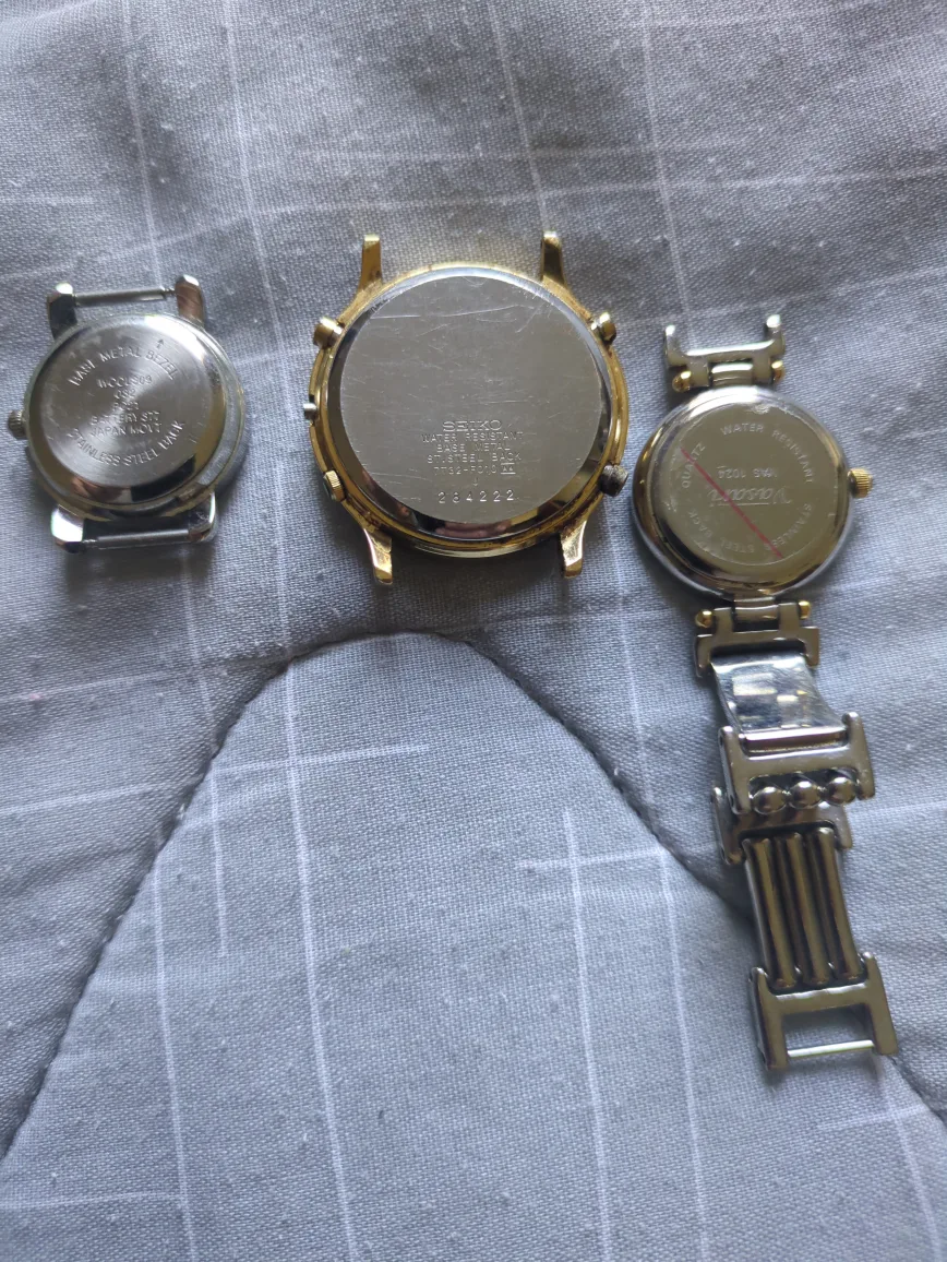 3 Used non working Watches image indicator(4)