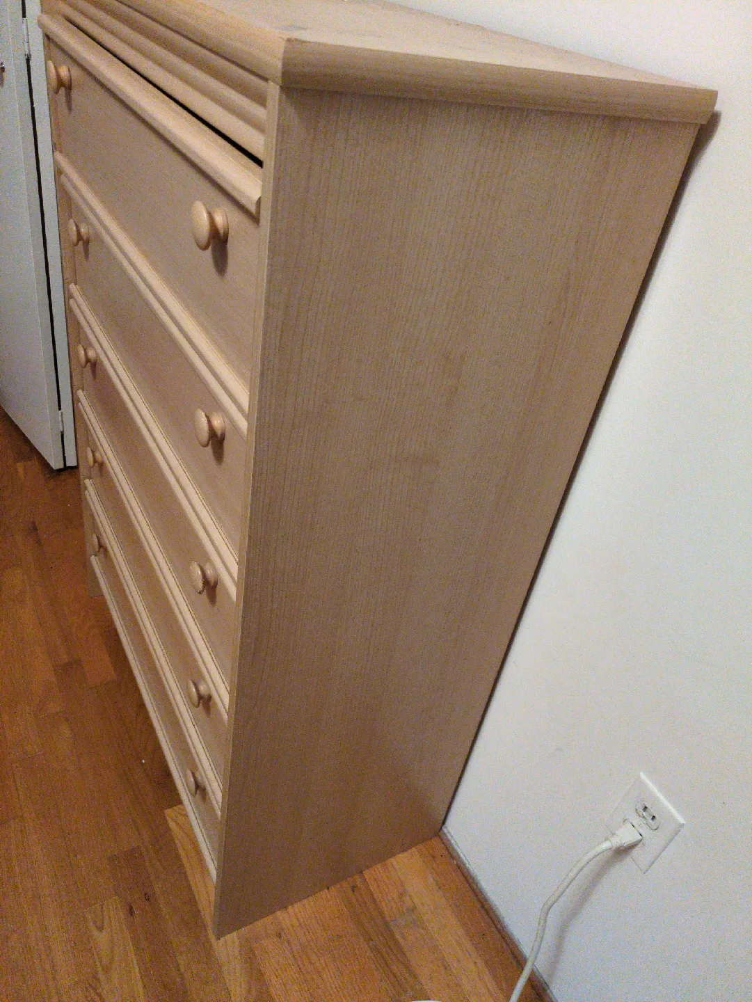Wooden 5-Drawer Dresser image indicator(2)