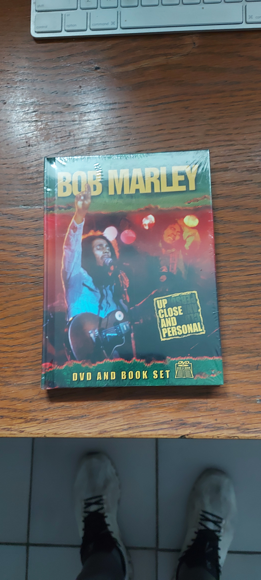 Bob Marley Up Close and Personal DVD and Book Set