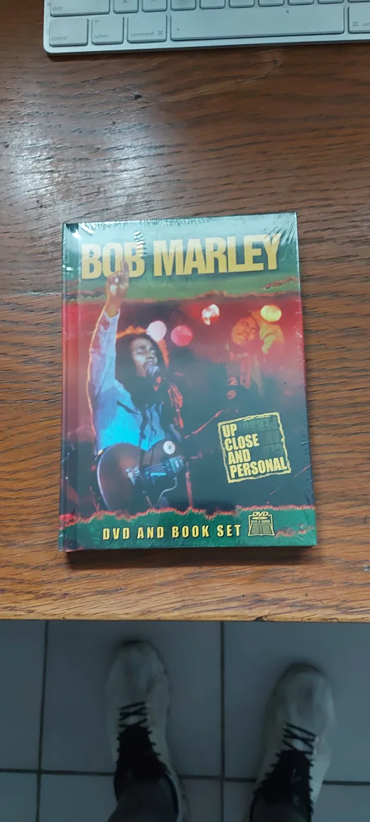 Bob Marley Up Close and Personal DVD and Book Set thumbnail