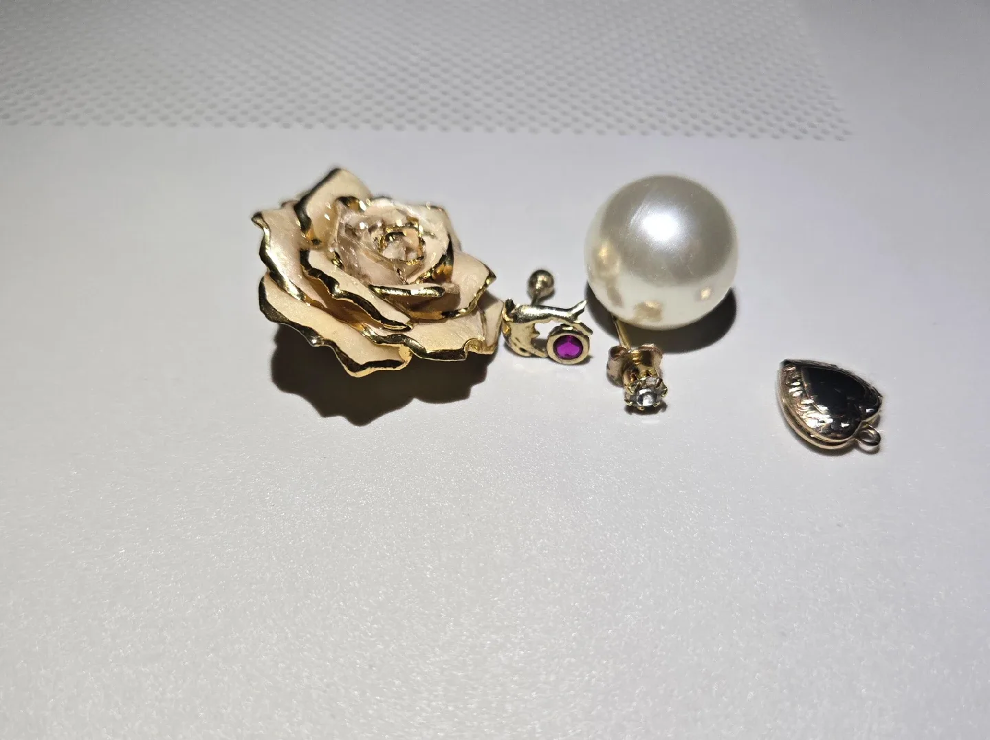 Digen, silver earrings plated in gold image indicator(2)