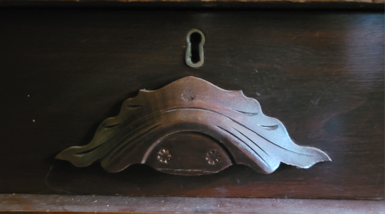 Antique Brown Wooden Dresser - photo 3