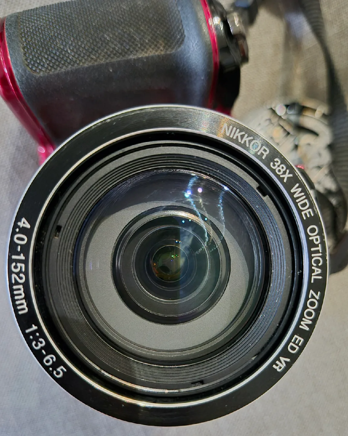 Nikon COOLPIX L840 Digital Camera - Red image indicator(2)