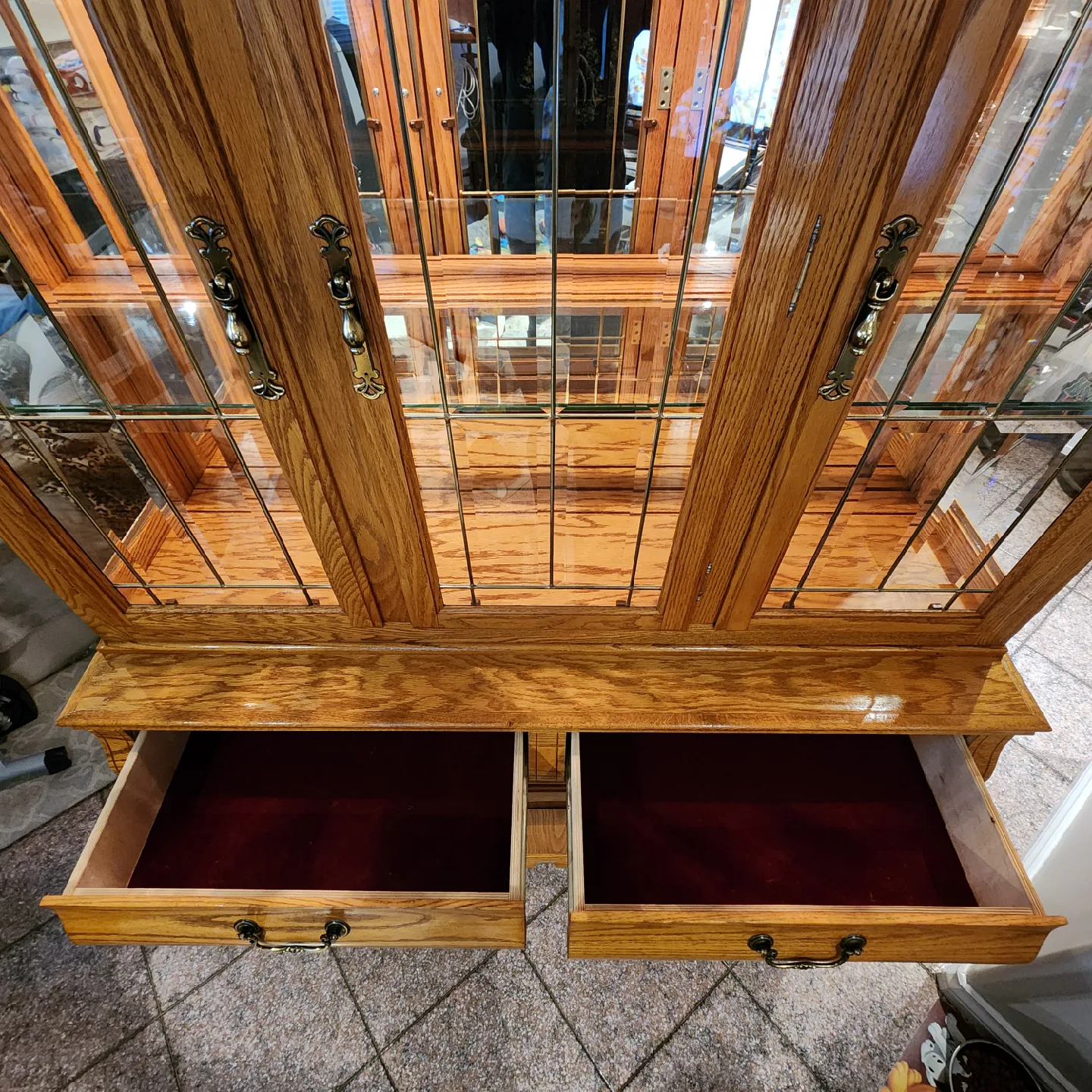 Solid Oak Hutch & Buffet – Lighted Display image indicator(3)