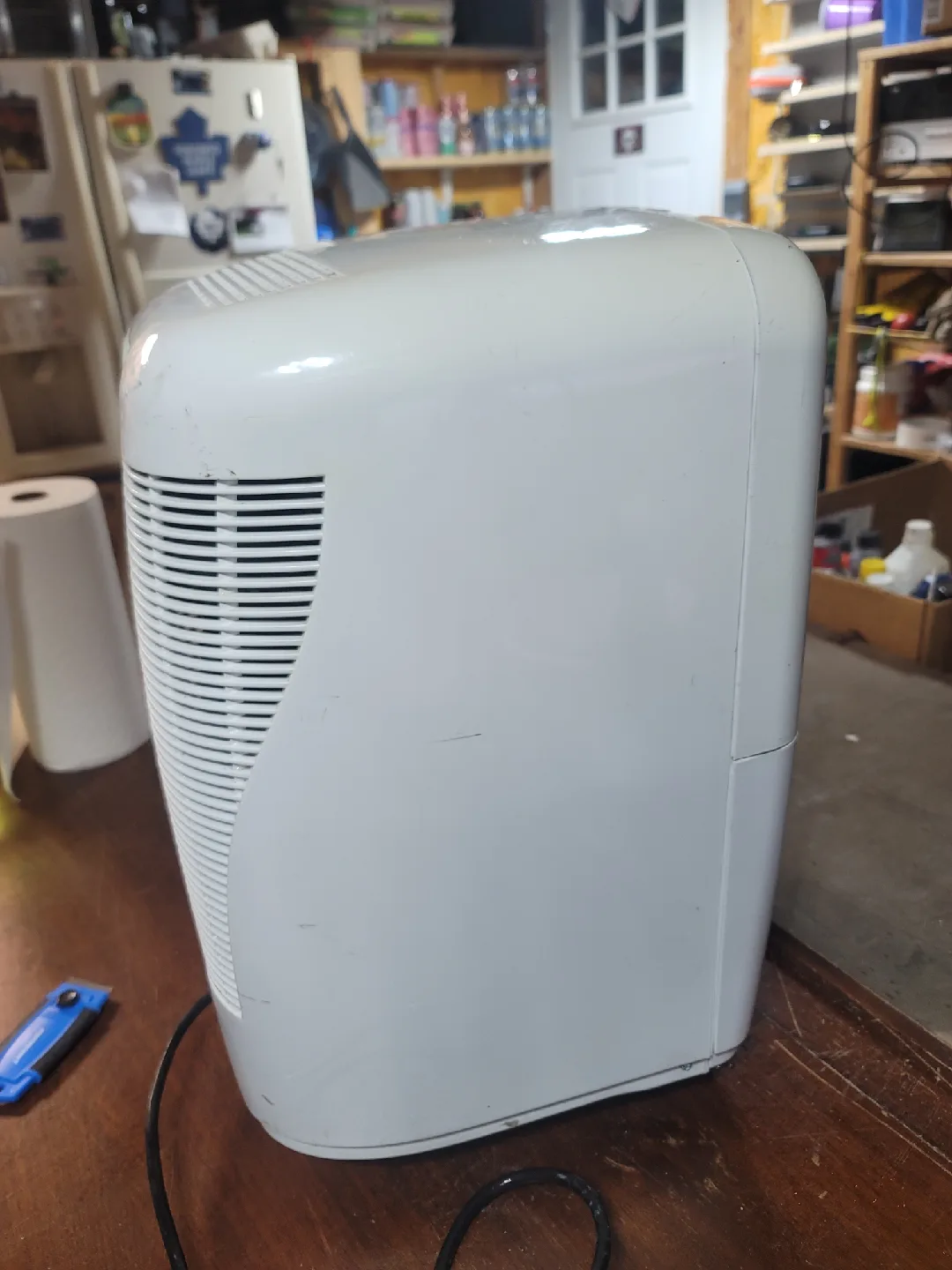 Wood's Dehumidifier 8.5 litre, auto shut off image indicator(4)