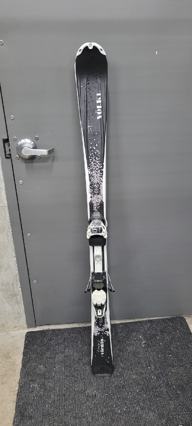 Volkl Essenza Viento 147 Women's Skis & Atomic boots size 23.5