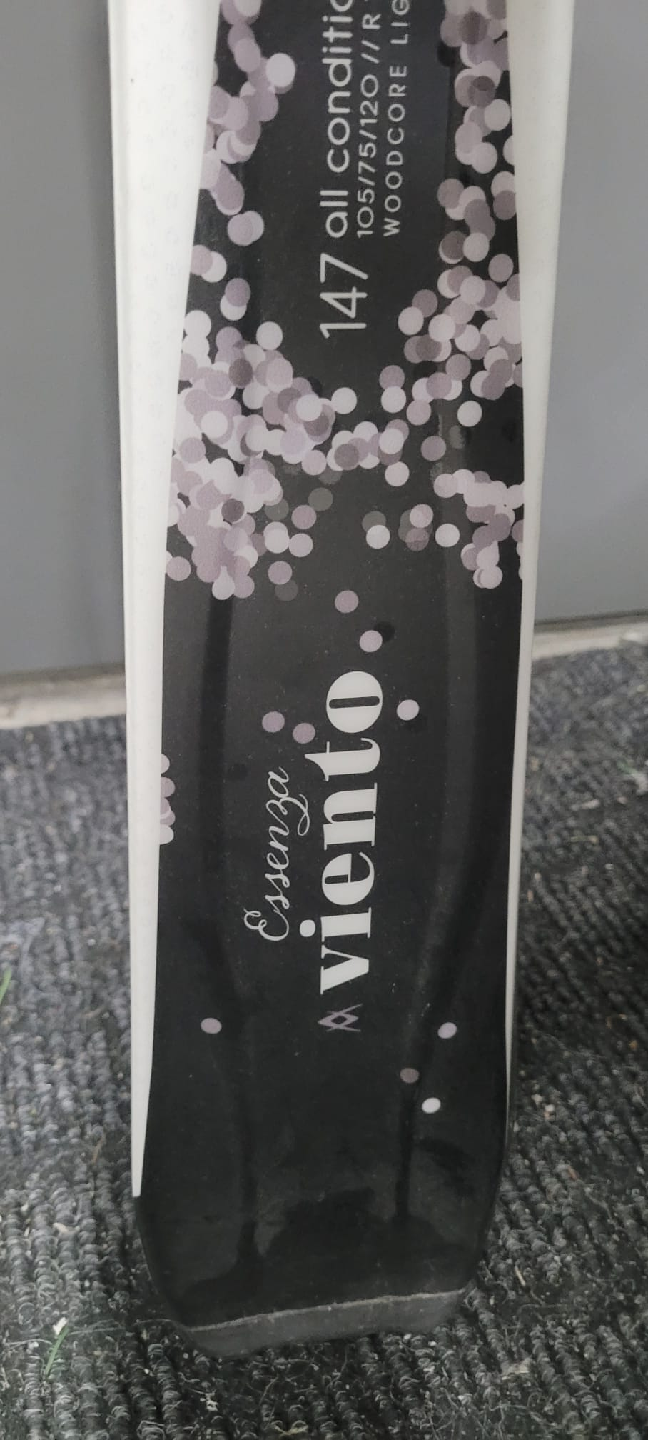 Volkl Essenza Viento 147 Women's Skis & Atomic boots size 23.5 - photo 4