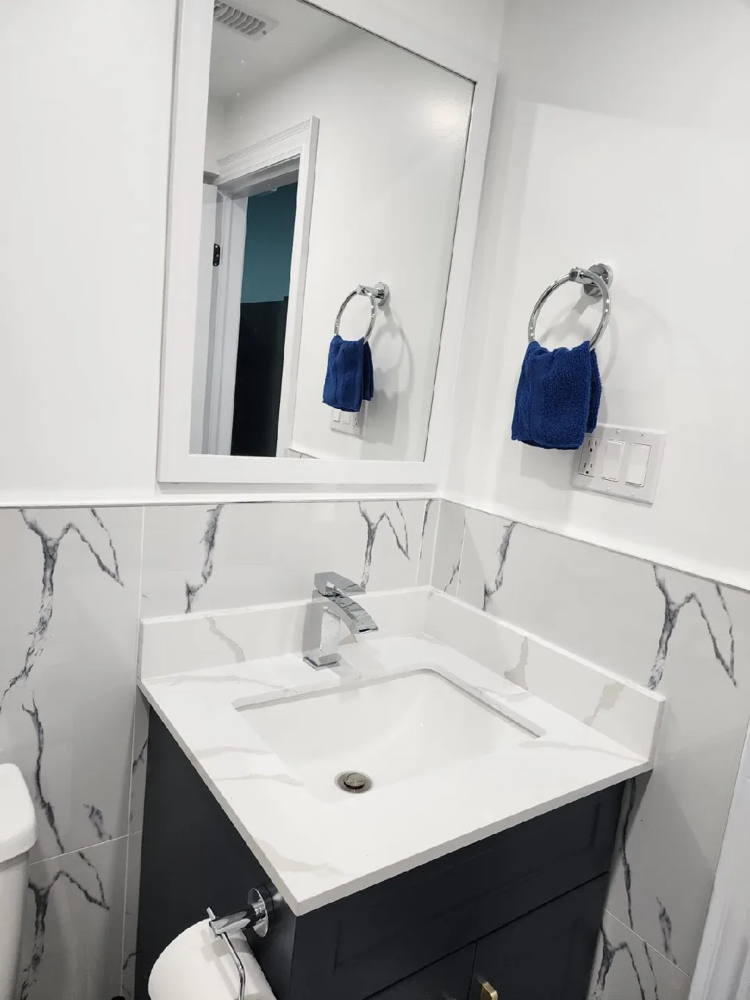 sharing room Available for rent image indicator(7)