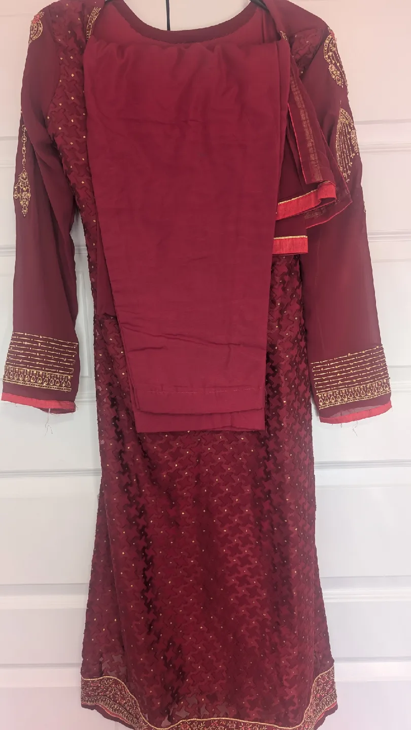 Burgundy Salwar Kameez Suit image indicator(2)