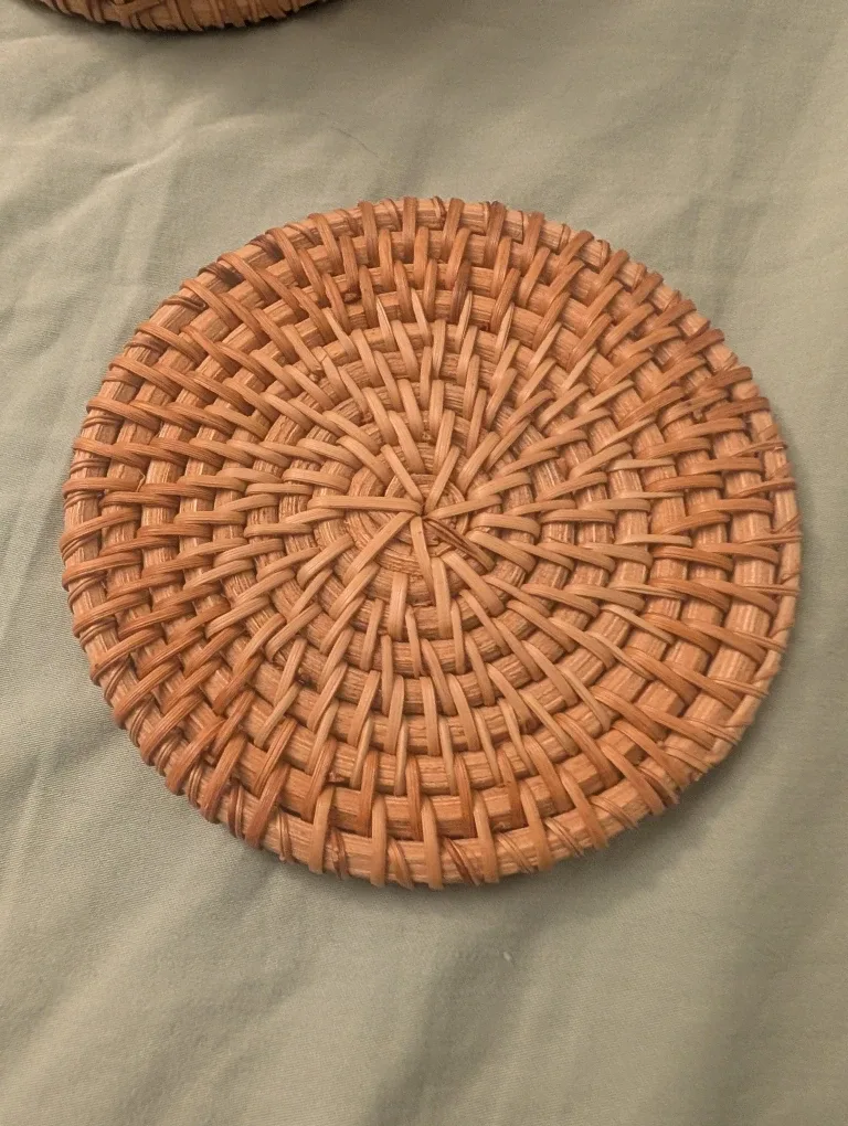 Set of 6 Rattan Coasters with Holder 3.94" image indicator(3)
