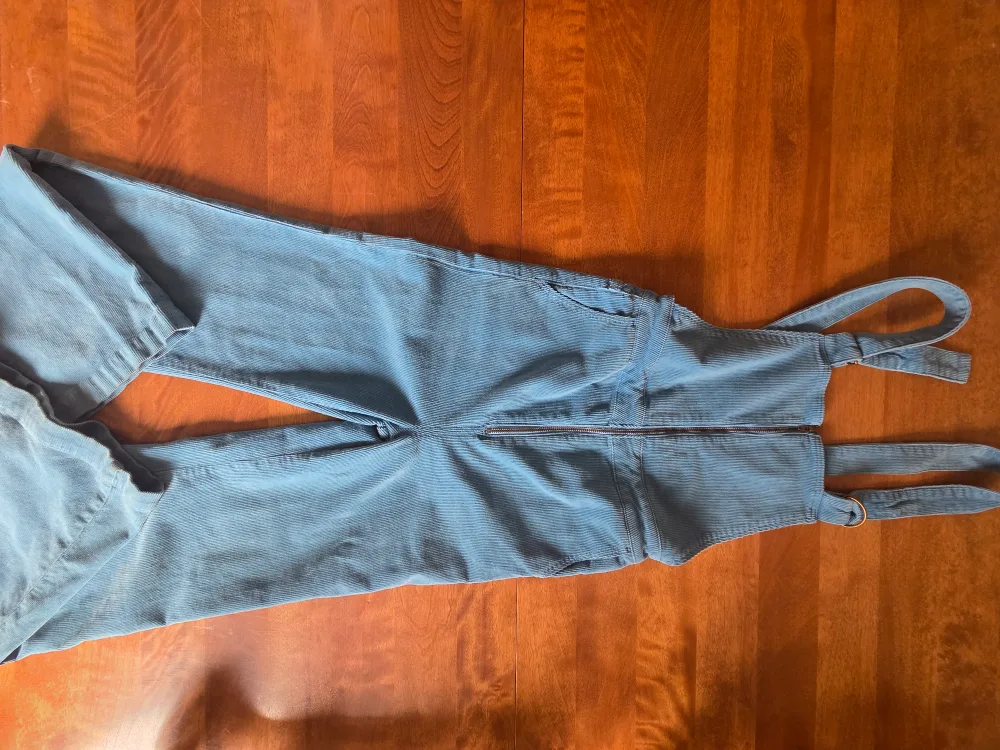 Dakota Corduroy Overalls - Size Small image indicator(2)