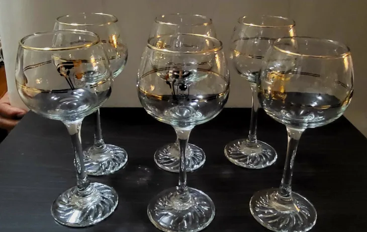 6-piece wine glasses thumbnail