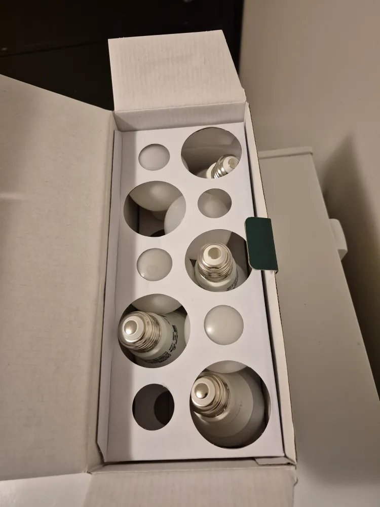 8 total bulbs - Luminus & CORE LED Light Bulbs image indicator(4)