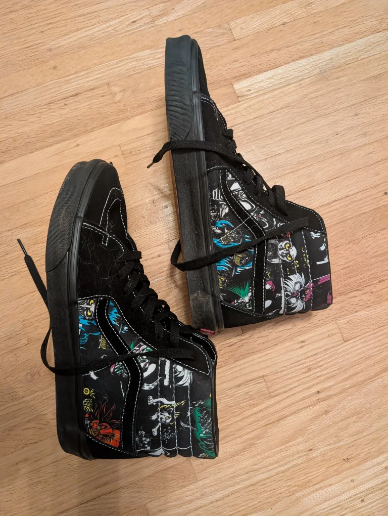Vans x Disney 100 Sk8-Hi - US Men's 10.5 image indicator(2)