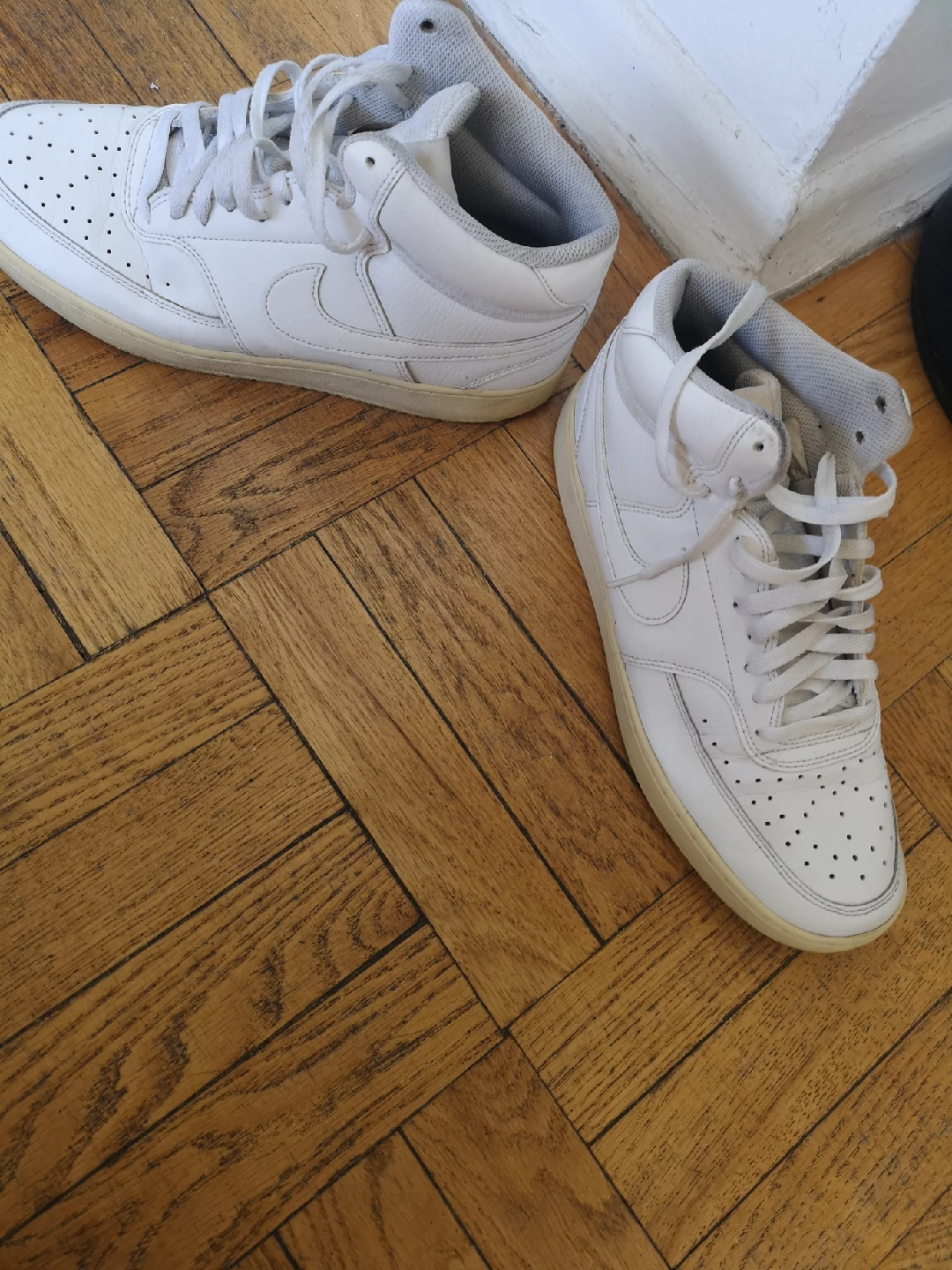 Nike court vision shoes Size 10.5 - photo 2