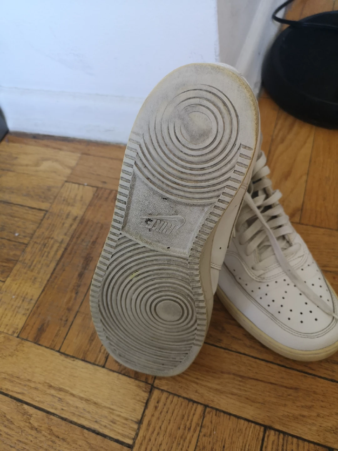 Nike court vision shoes Size 10.5 - photo 3