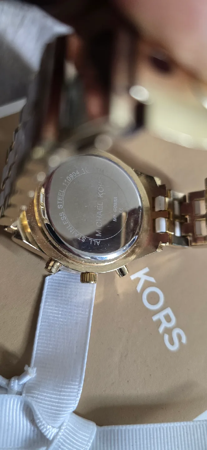Michael Kors MK-6038 Gold & White Watch image indicator(4)