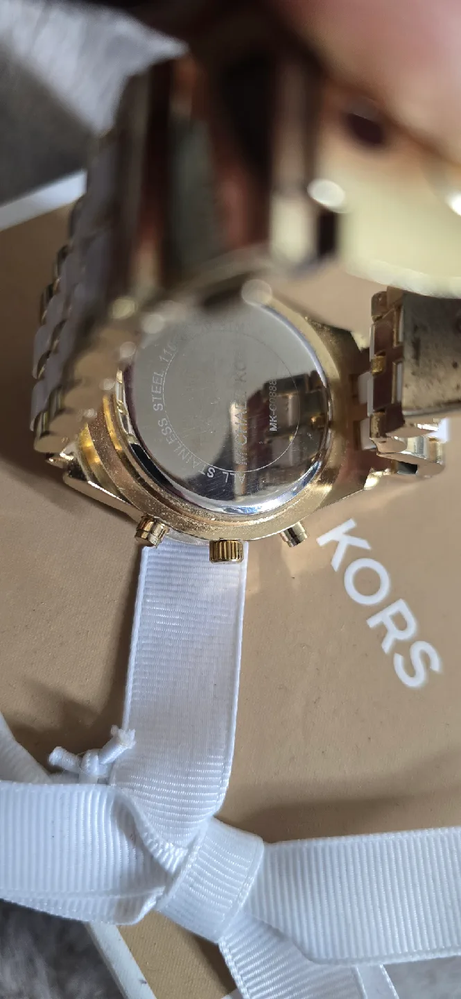 Michael Kors MK-6038 Gold & White Watch image indicator(5)