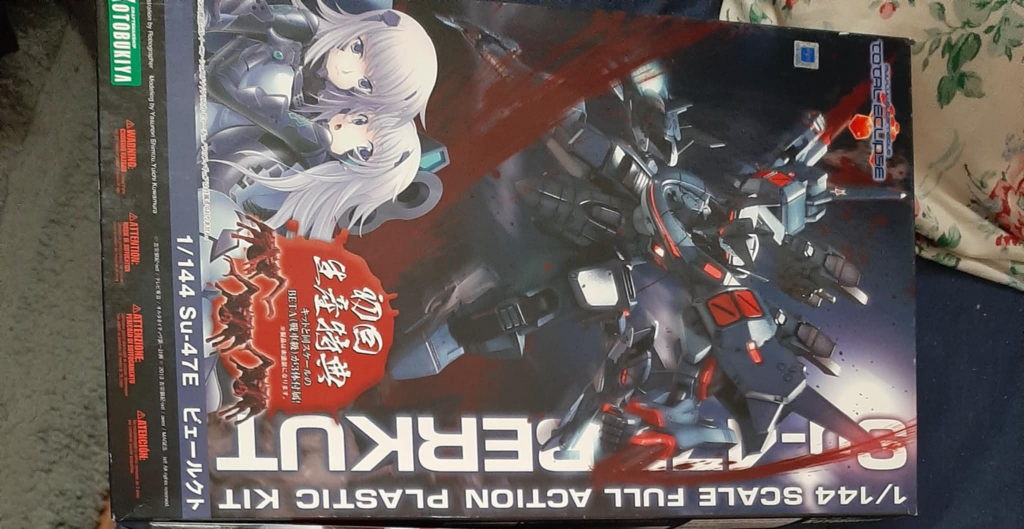 1/144 Scale Su-47E Berkut & Gundam Model Kits