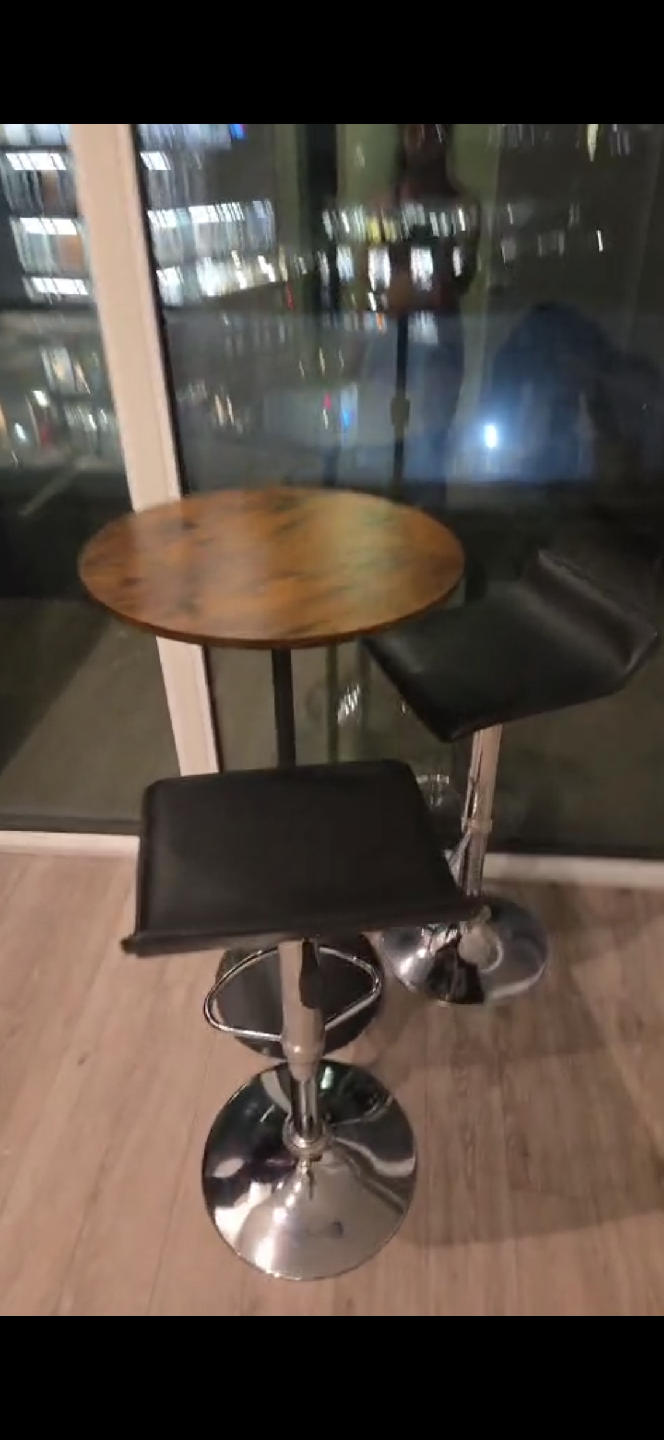 Round Bar Table - photo 3