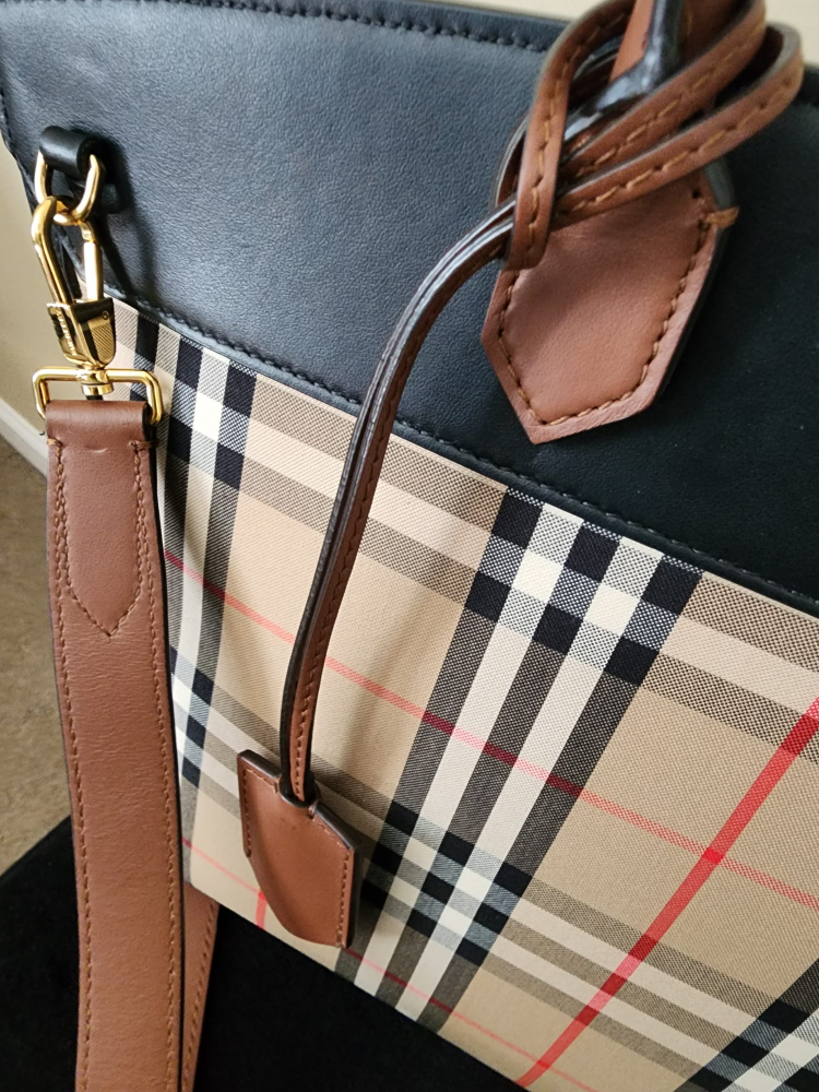 Burberry Tote Bag - photo 2