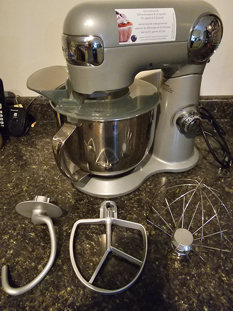 Cuisinart Stand Mixer - 5.5 Quart