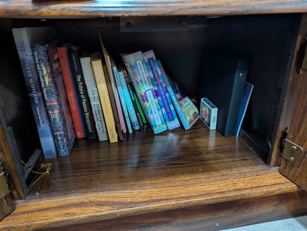 Wooden Coffee Table and End Tables Set image indicator(2)