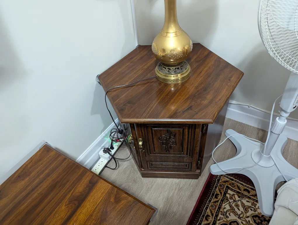 Wooden Coffee Table and End Tables Set image indicator(5)