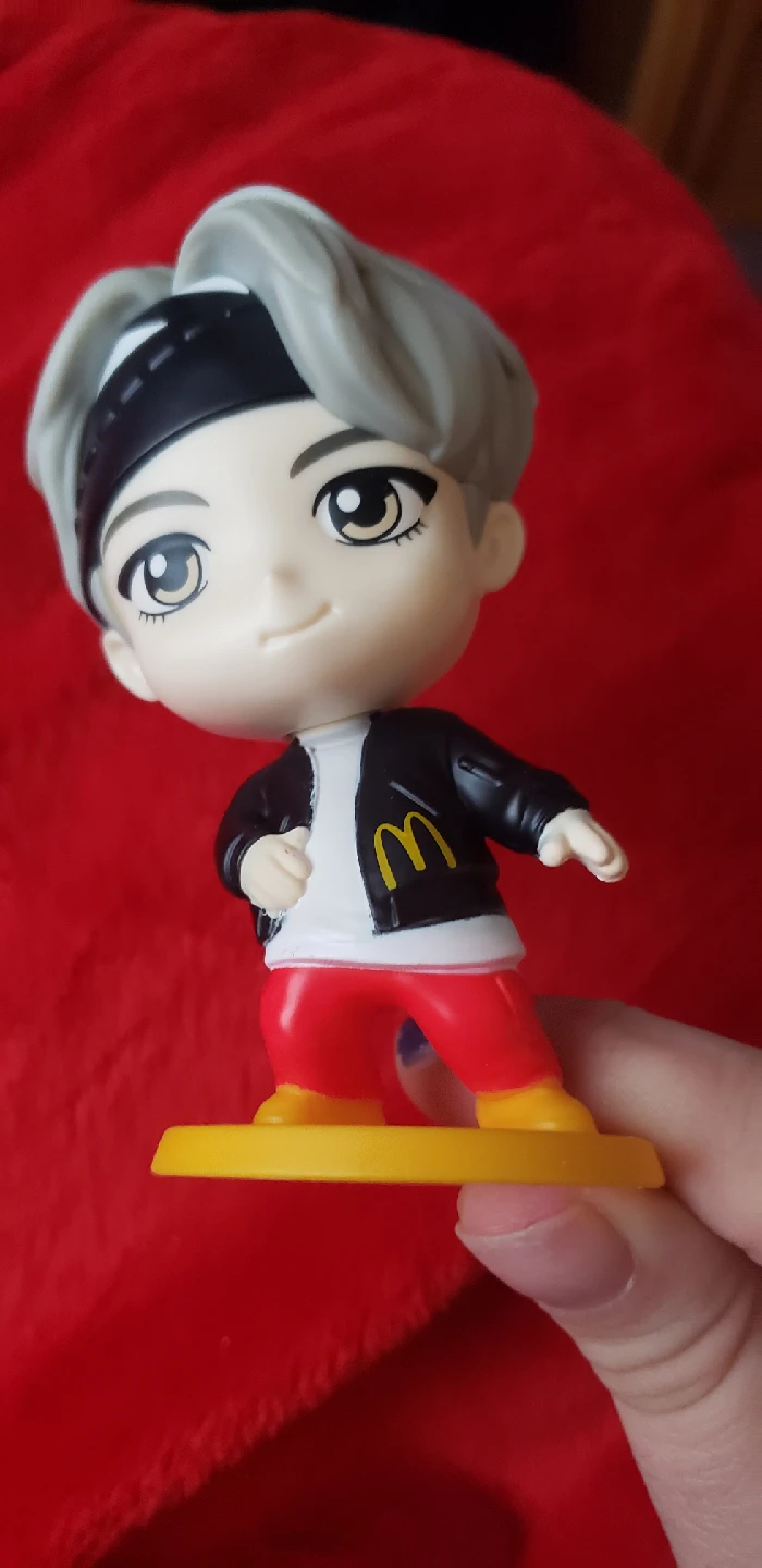 V McDonald's figure