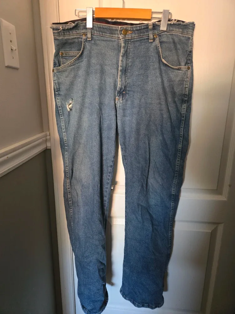 Men's Wrangler Jeans thumbnail