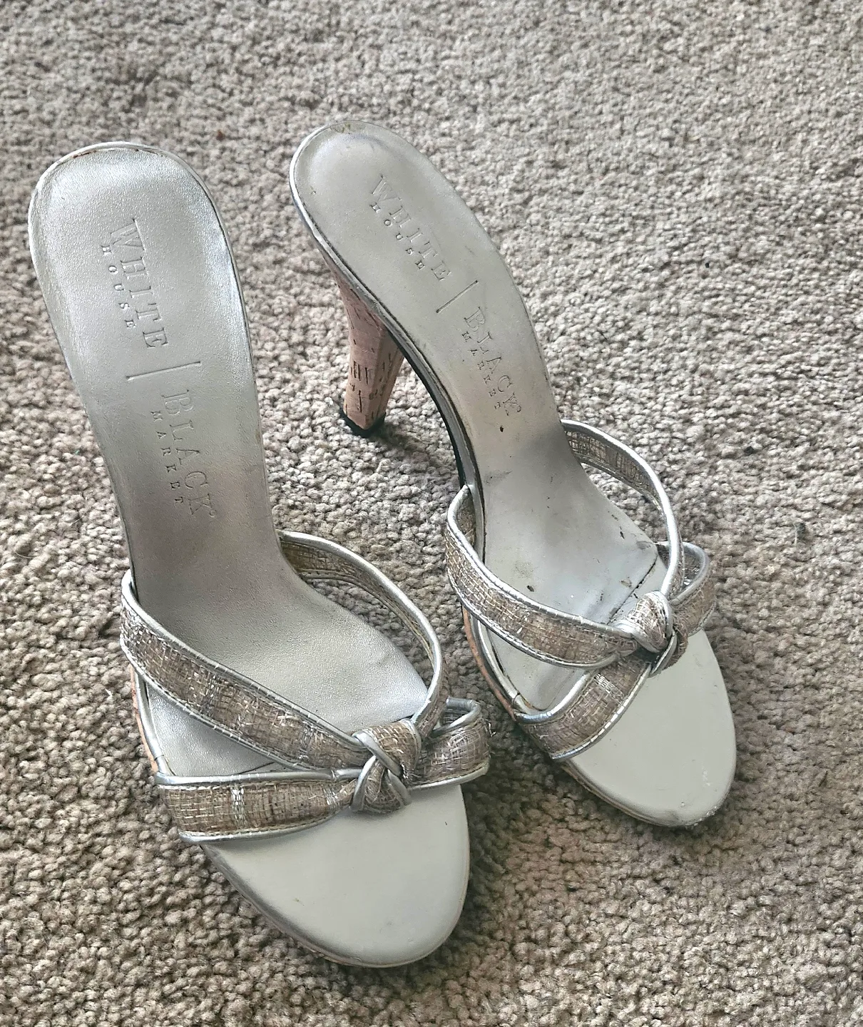 Women Shoes thumbnail