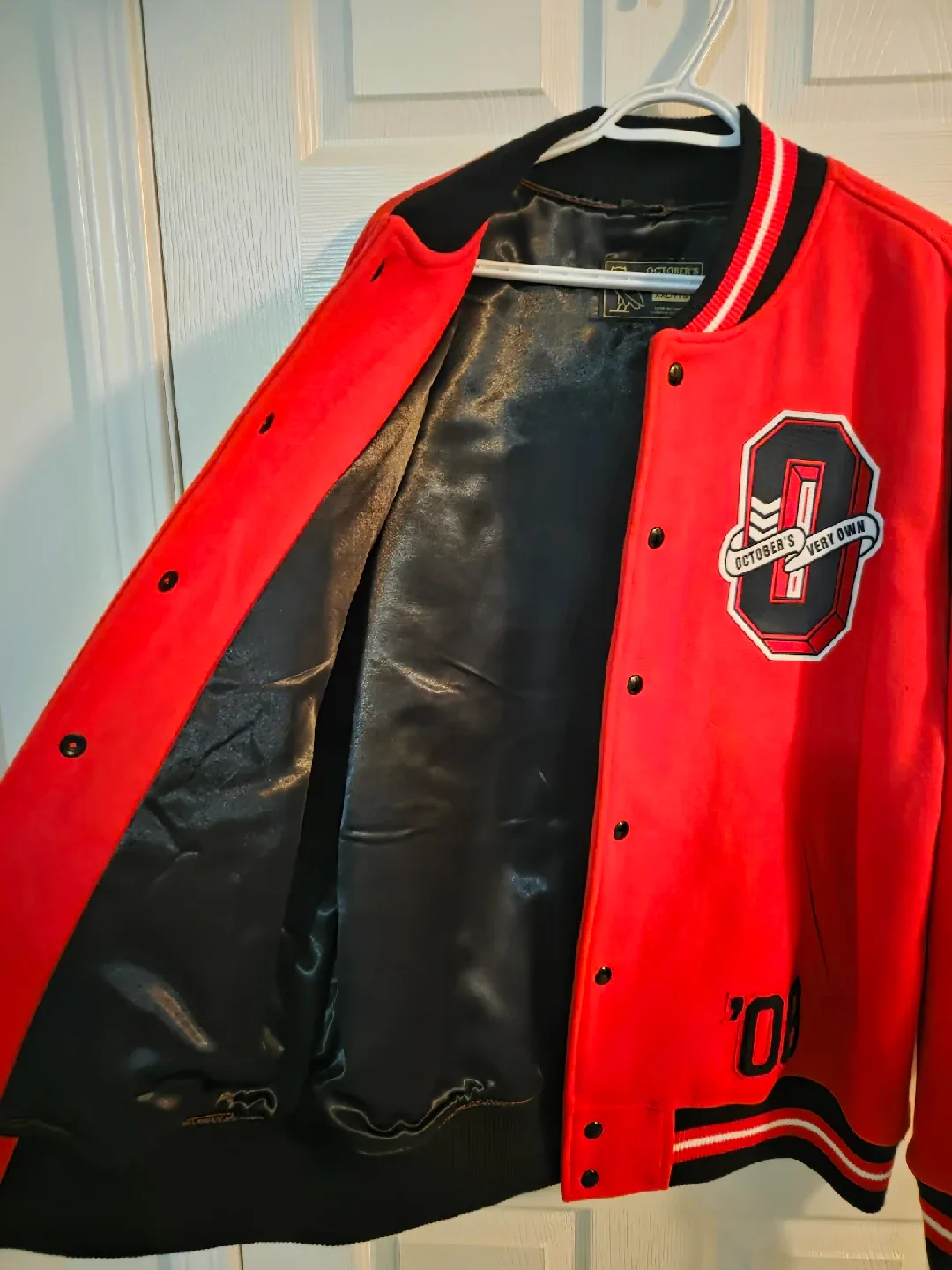 October's Very Own Chicago Blackhawks Jacket XXL image indicator(5)