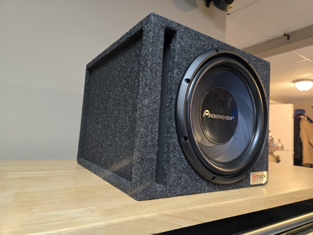Brand New Pioneer 12" Subwoofer With SPL Vented Enclosure - photo 2