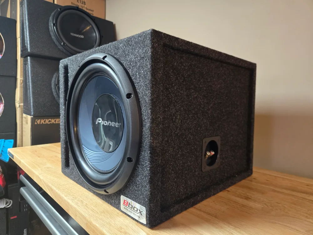 Brand New Pioneer 12" Subwoofer With SPL Vented Enclosure image indicator(4)