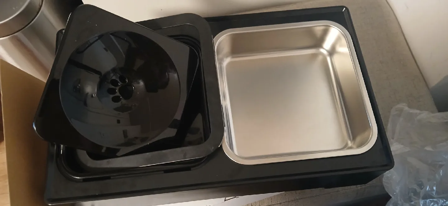 BJOP Pet Elevated Pet Table - NEW image indicator(3)