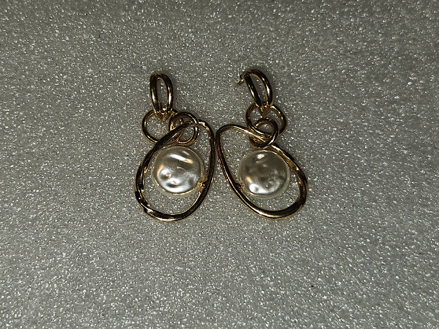 Jewellery Set: Necklace, Bracelet, Earrings image indicator(3)