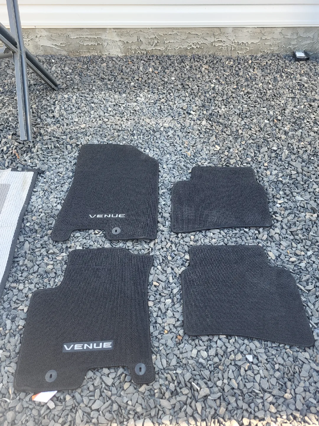 Hyundai Venue Floor Mats - Black thumbnail