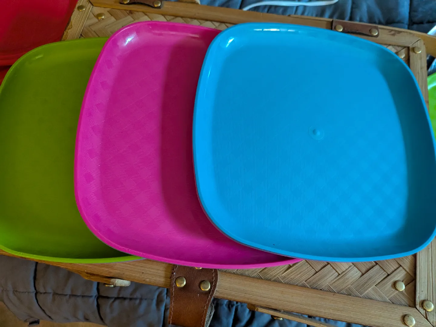Picnic Basket with Colourful Plates image indicator(3)