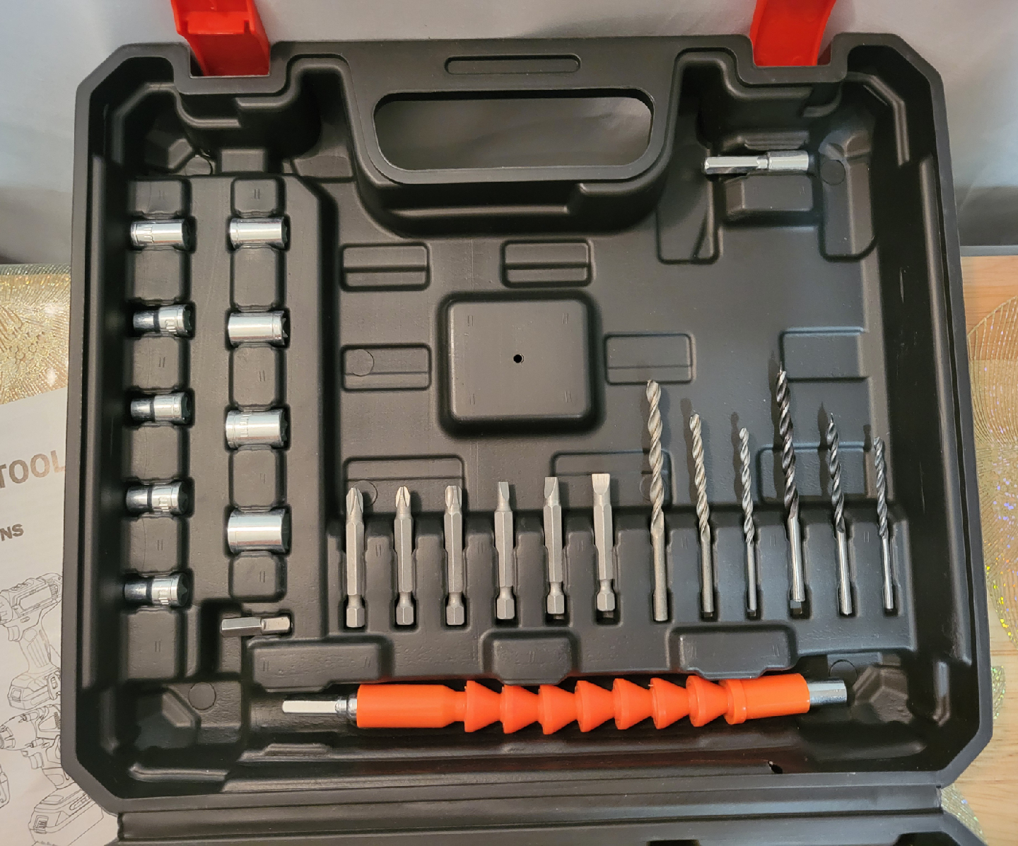 NEW RUIKESHI Lithium Cordless Hammer Drill Set in a hard case - photo 3