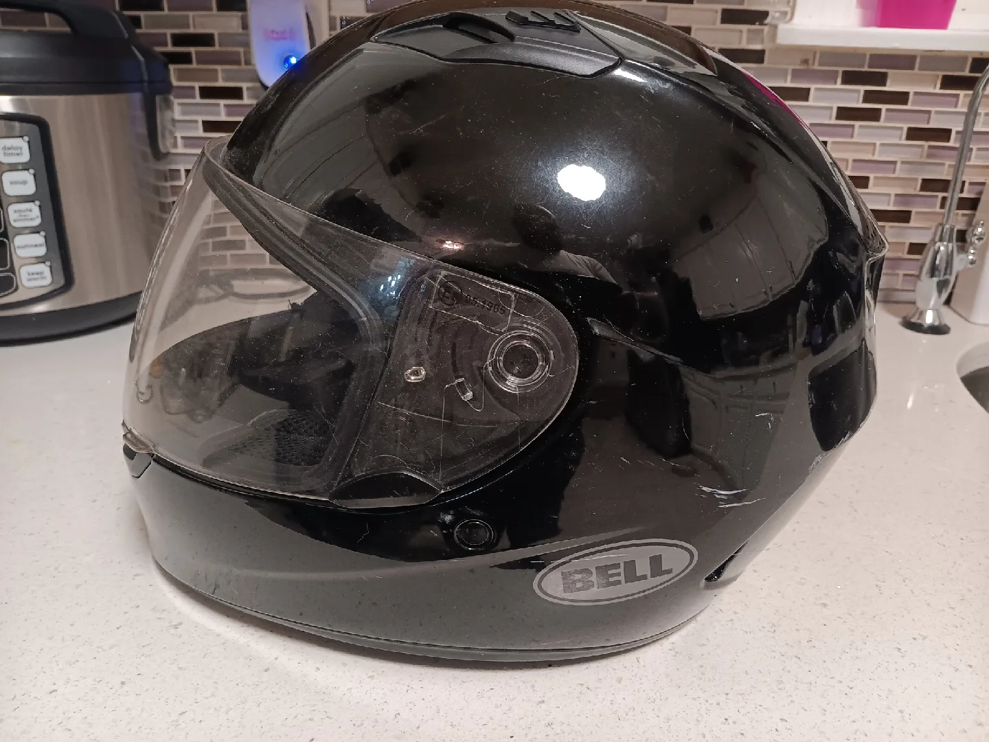 Bell Motorcycle Helmet - Black image indicator(2)