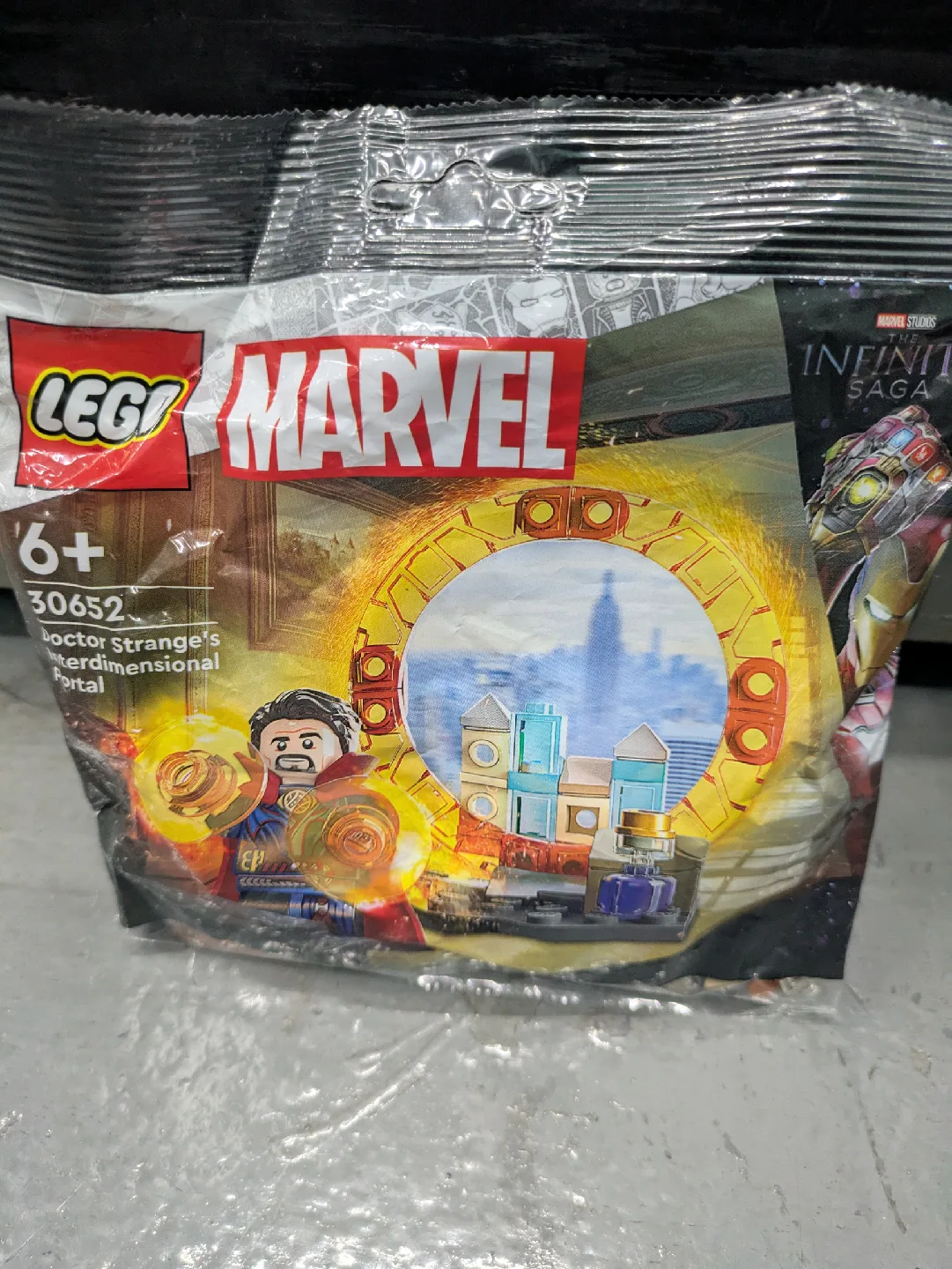 New LEGO 30652 Doctor Strange Interdimensional Portal thumbnail